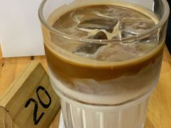 拿铁两杯-无牌咖啡&酒馆