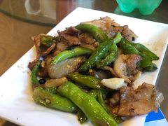 川香回锅肉-忠义小酒馆(田东店)