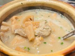 招牌莲藕汤-大中华酒楼·主席武昌鱼·武汉美食地标(江汉路步行街店)