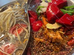 -四小区火锅·巷子里的重庆火锅(花照壁店)