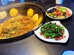 -缘福乡村铁锅炖民宿(八达岭店)