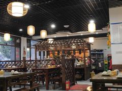 大堂-黄桷树曹家私房菜(江与城店)