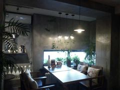 -HIGH FIVE哈福手工汉堡(桂林路店)