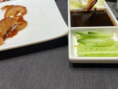 -艳阳天民俗村(公园路店)