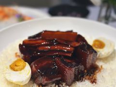 咸蛋目鱼红烧肉-屋里厢上海菜馆