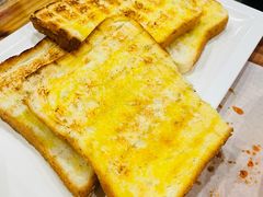 烤面包片-欢乐牧人蒙古炭烤羊腿(四平路店)