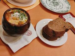 罐焖牛肉-老井俄式餐厅