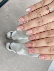 -芊屿芊浔美甲
