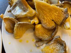 烤鲜蘑-韩风烤牛肉冷面店
