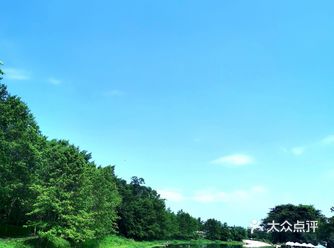 避暑来这里,踩水、钓鱼、喝茶