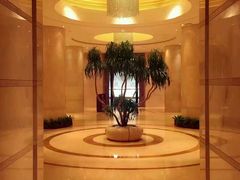 -厚街国际大酒店·360度旋转餐厅