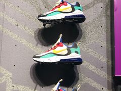 -NIKE武汉品牌体验店