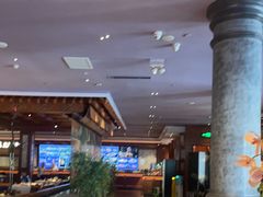 -八府香鸭·啫啫煲(华山路店)