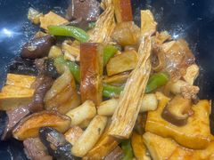 -醉人椒麻辣香锅(王府井喜悦店)