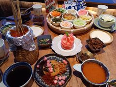 -包整·丝娃娃(甲秀楼景观店)