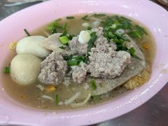 猪肉鱼丸河粉汤-榮泰米粉湯(Left Shop)