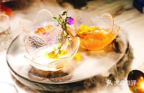 Three Lives, Three Worlds, Peach Blossom Tears