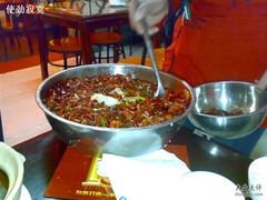 水煮鱼带辣椒-通乐簋街小龙虾(老店)