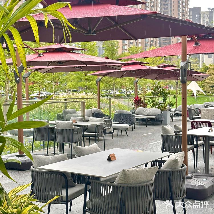 正中我心巴的东南亚风融合料理🍹