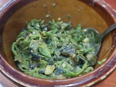 -湖南人家湘菜馆(镇江路店)