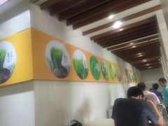 -老娘舅餐厅(黄龙体育中心店)