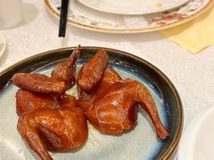 红烧脆皮玻璃乳鸽-星河湾半岛酒店-真粤中餐厅