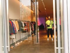 -URBAN REVIVO(西安Momopark店)