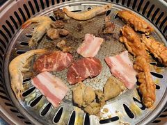 -汉城烤肉·黑金冠(华山路店)
