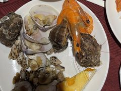 -荣誉国际酒店-云顶旋转餐厅