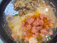 辣肉浇头-白玉兰小吃(新村路店)