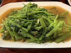 -Dang restaurant (patong phuket)