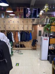 -阿兵荣辉美容理发有限公司
