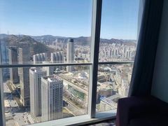 -大连星海皇冠假日酒店