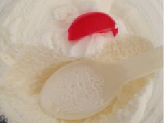 -红宝石·鲜奶小方·海派西点房(丰庄店)