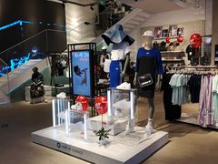 -阿迪达斯(武林银泰三叶草店)