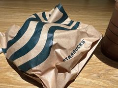 -星巴克臻选(南京金茂览秀城店)