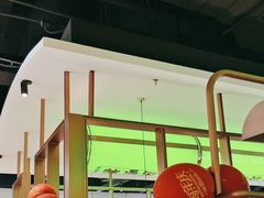 -洪氏嗨捞·广东猪肚鸡·椰子鸡火锅(西咸万象城店)
