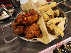 炸鸡一半一半-富乐满韩国正宗炸鸡韩国料理(虹泉路店)