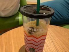 -星巴克臻选(北京银泰店)