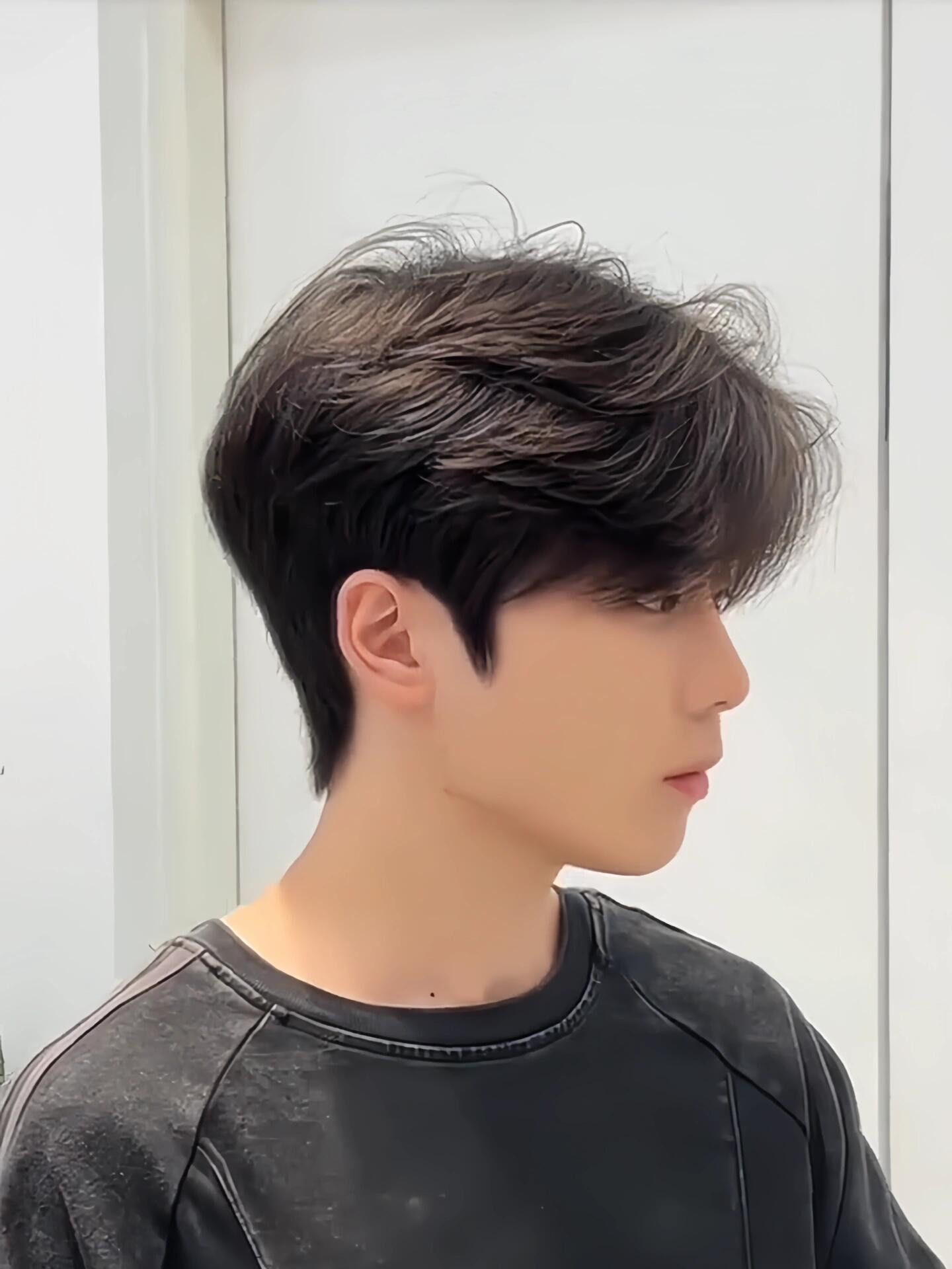 男生简洁发型