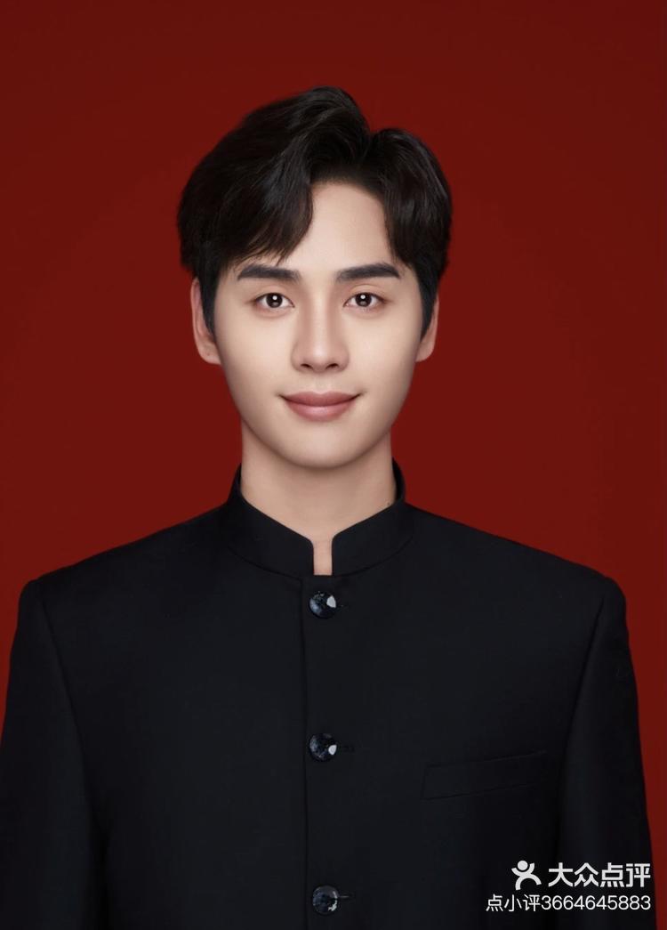 阿斯兰写真社也可以拍新中式男生证件照啦