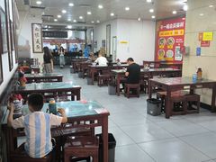 -牛一嘴·兰州牛肉面·大盘鸡(财富中心店)