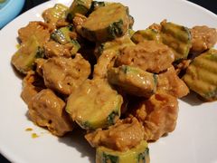 黄瓜拌油条-梅飞酒家(桑园路店)