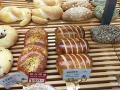 -焙丽拾光(麦凯乐直营店)