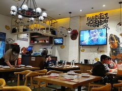 大堂-聚串门儿·东北烧烤(信义坊店)