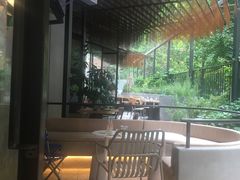 靠窗位-大小咖啡 BigSmallCoffee(麦子店)