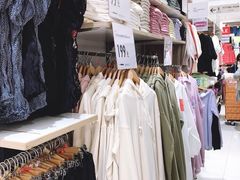 -优衣库(上海金桥国际商业广场店)