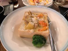 会跳舞的鸡-春风十里烧烤音乐吧(实力乐队驻唱三元里店)