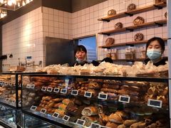 面包甜点陈列柜-81BAKERY(大学路店)