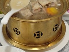 -汗腾格里·风味餐厅(新疆驻京办店)